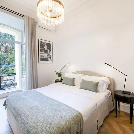 Apartmán Lb Vacation I Luxurious 1br With Parking & Terrace Cannes